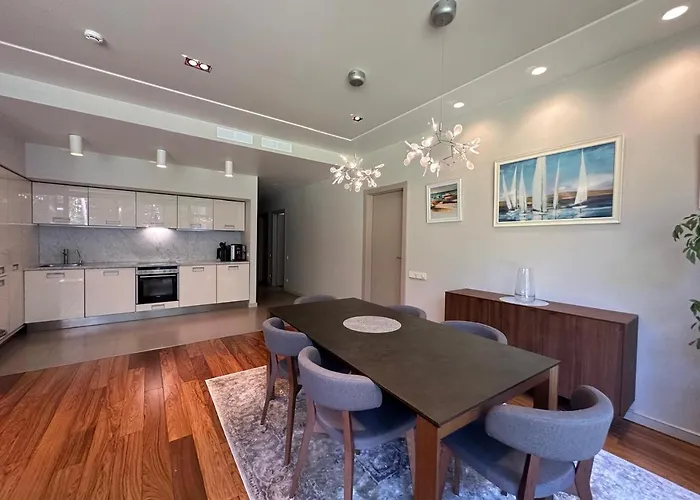 24 Apartments